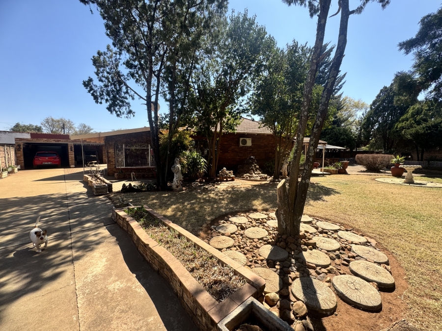 4 Bedroom Property for Sale in Stilfontein Ext 2 North West